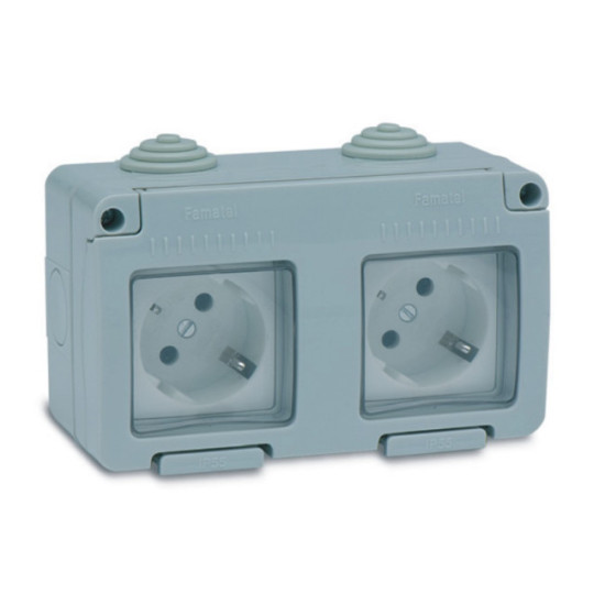 Dugalj Famatel 2x2P+F162/2 szürke IP55 19071